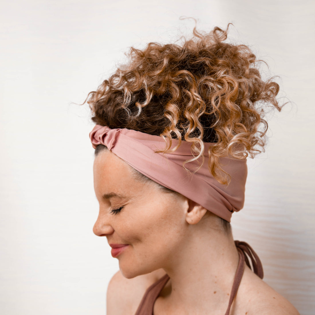 How to wear your Only Curls Pineapple Protector