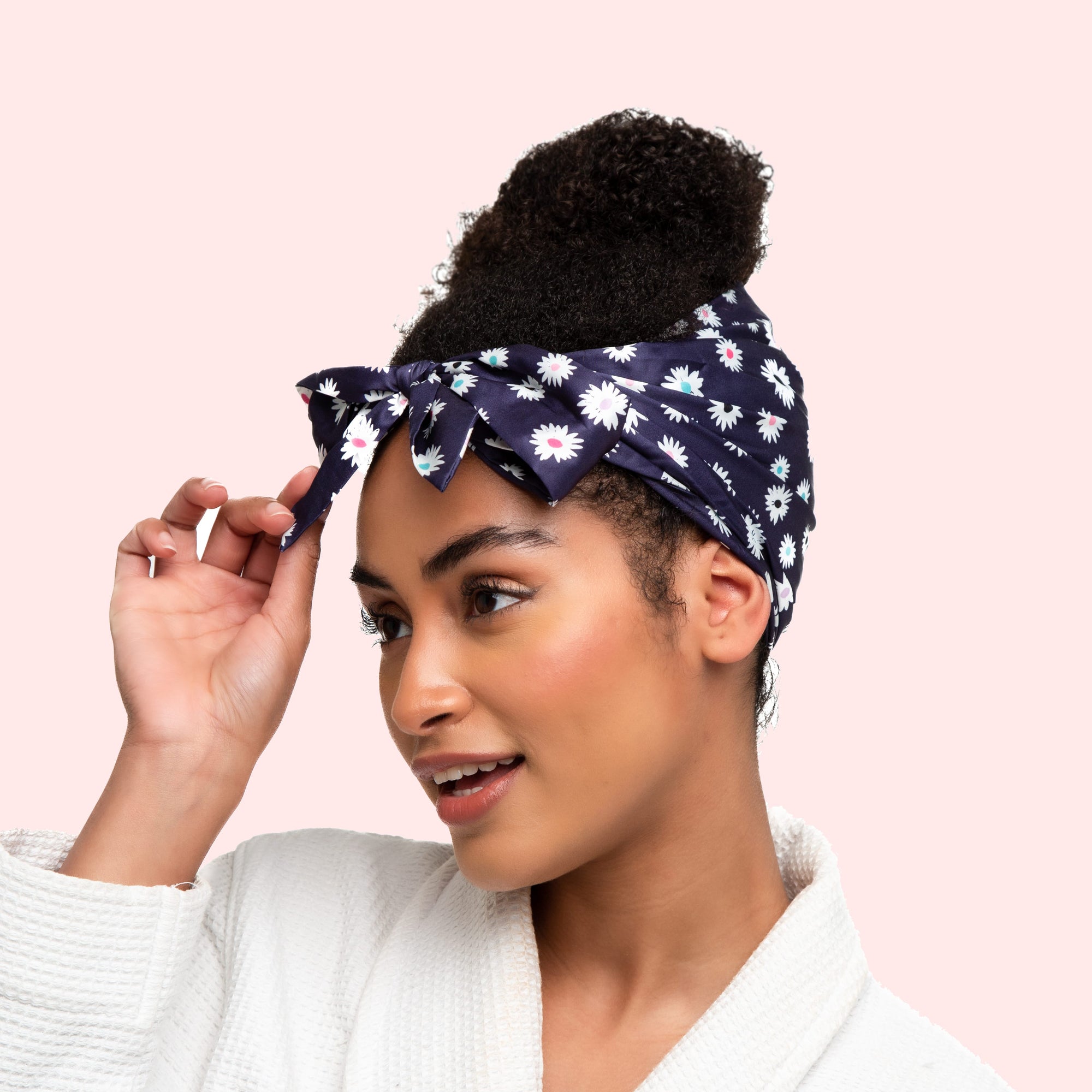 Only Curls Pineapple Protector (Tie Front) - Navy Daisy - Only Curls